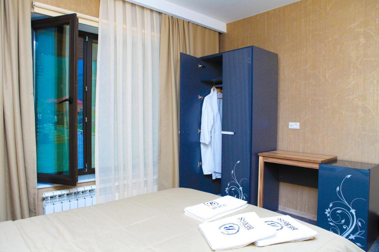 Bergs Otel And Restaurant Qax ภายนอก รูปภาพ