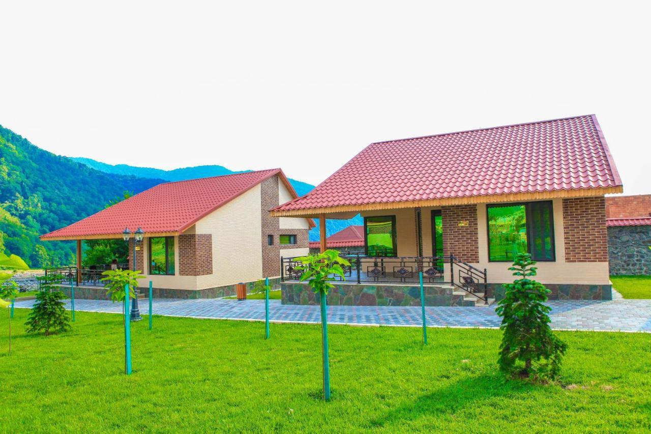 Bergs Otel And Restaurant Qax ภายนอก รูปภาพ